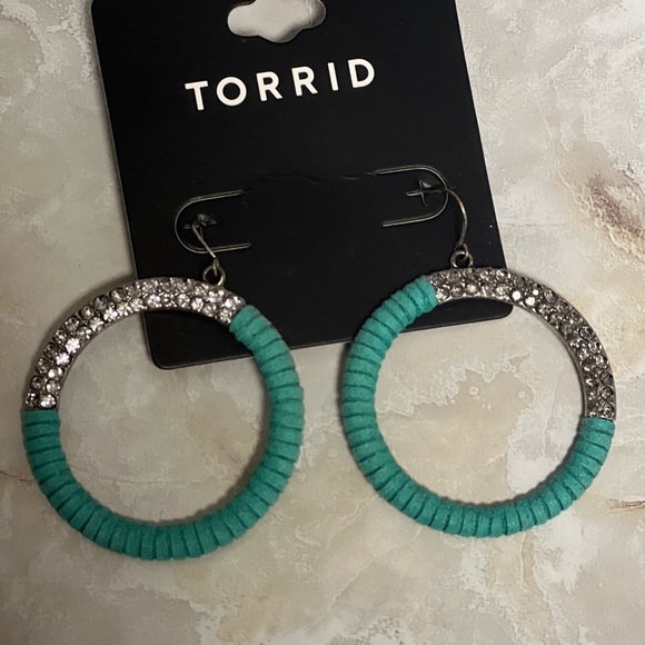 Turquoise hoop earrings - Picture 2 of 3